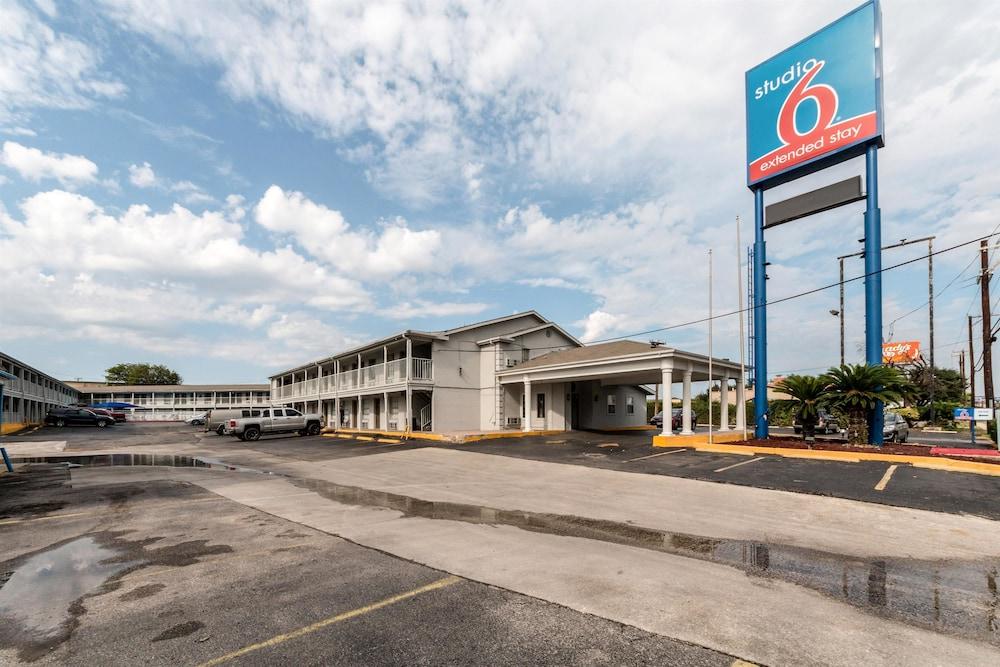 Motel 6-San Antonio, Tx - Fort Sam Houston Eksteriør billede